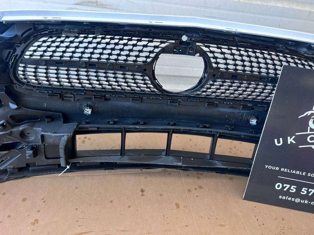 Mercedes-Benz E Class W213 2021-2024 Front Bumper with Grilles / AMG Line White