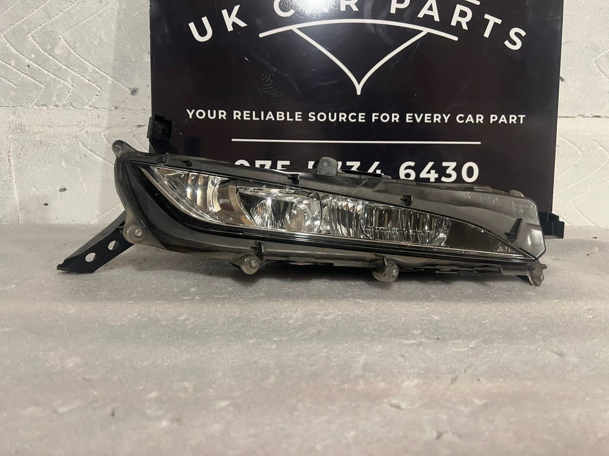 LEXUS RX450H 2016-2022 RIGHT DRIVER SIDE FOG LIGHT LED GENIUNE 