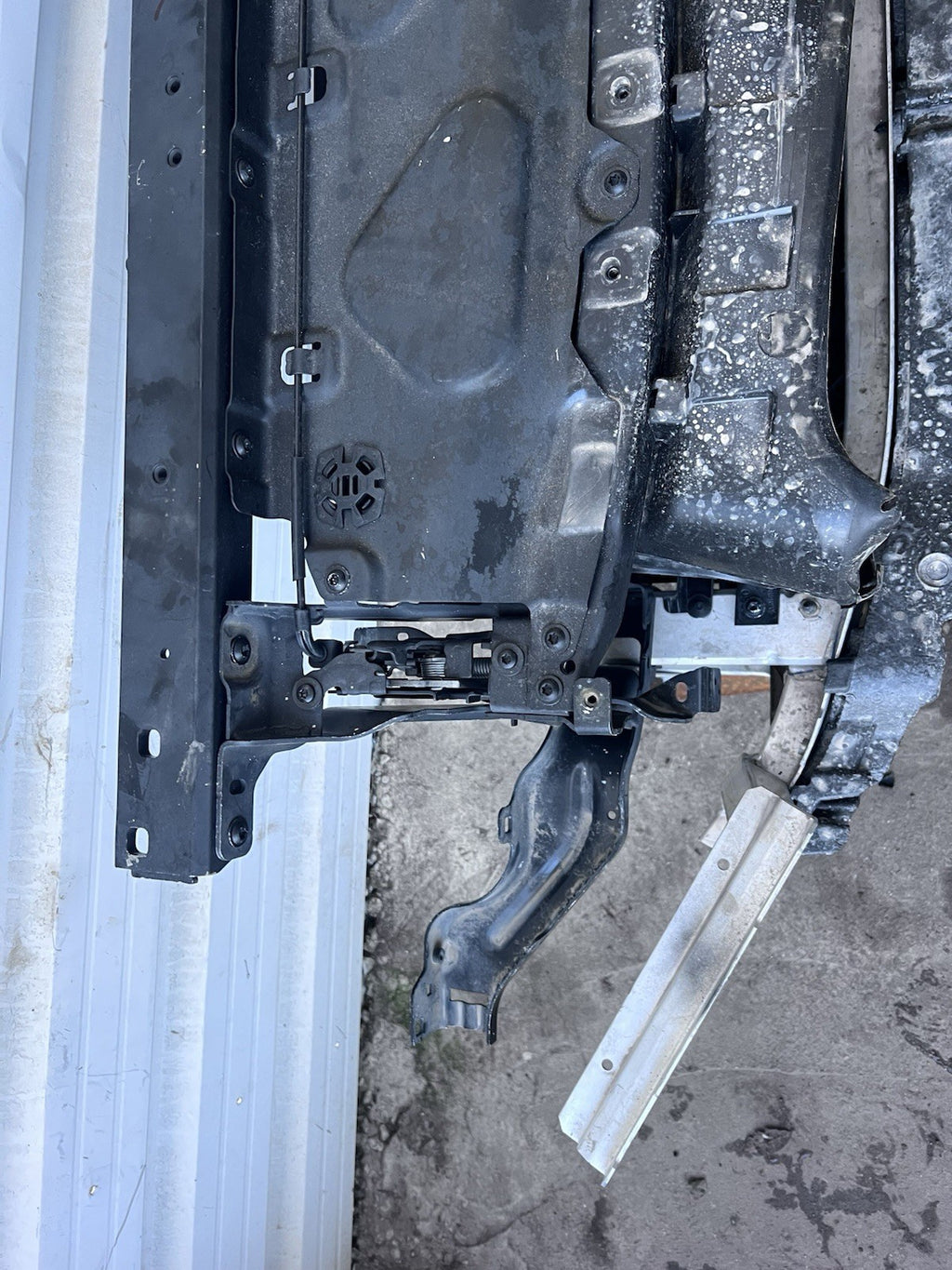 BMW X5 G05 X6 G06 X7 G07 40i 40iX 45eX COMPLETE RAD PACK With Slam Panel