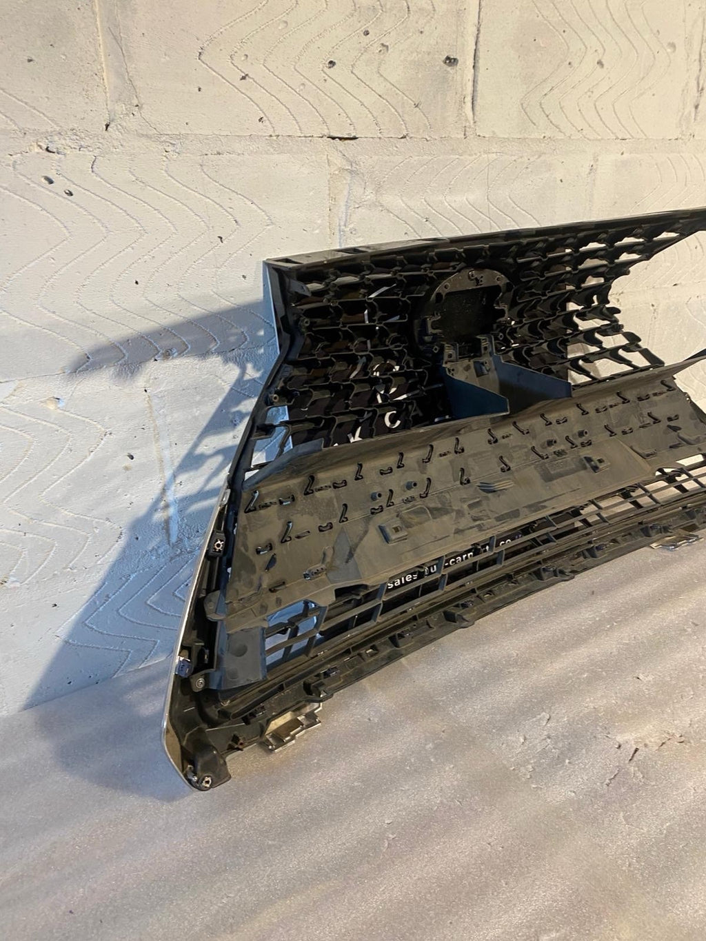 Lexus UX250h 2019-2024 Front Main Radiator Grill Original