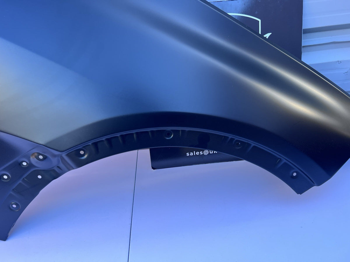 BMW X7 G07 2023- On Right front fender wing Brand New Aluminium