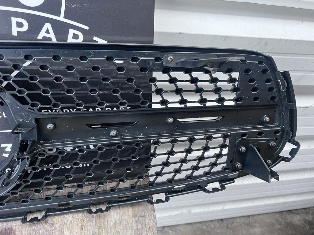 Mercedes-Benz GLC W253 X253 2020-2023 Front Bumper Radiator Grille