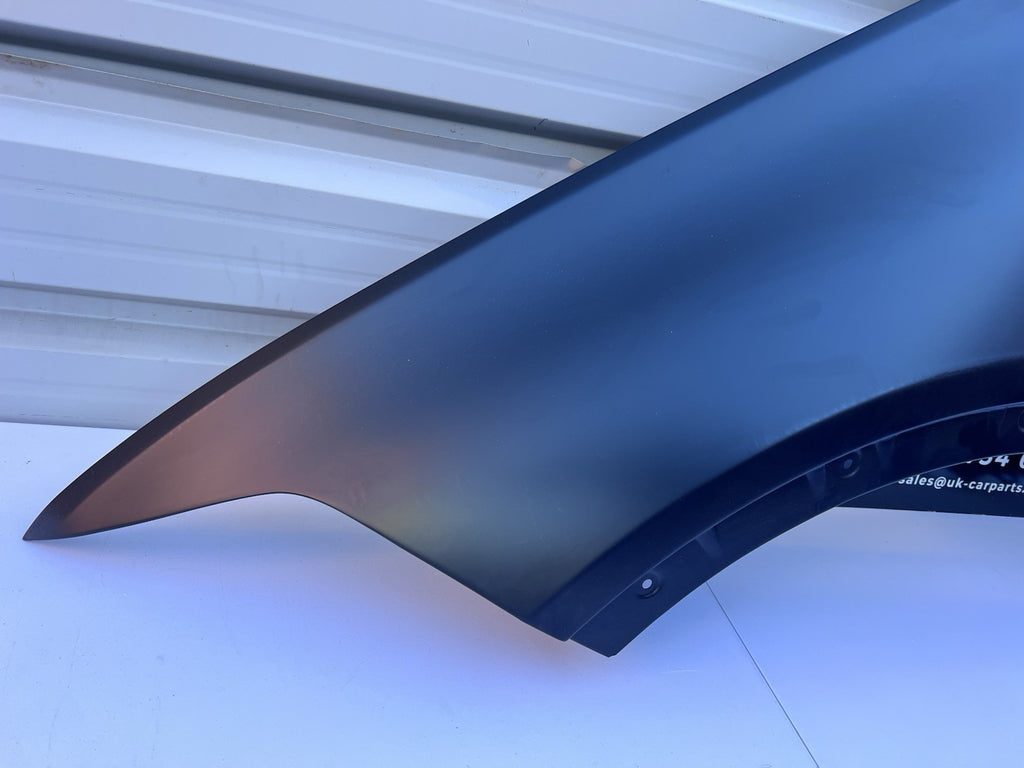 BMW X7 G07 2023- On Right front fender wing Brand New Aluminium