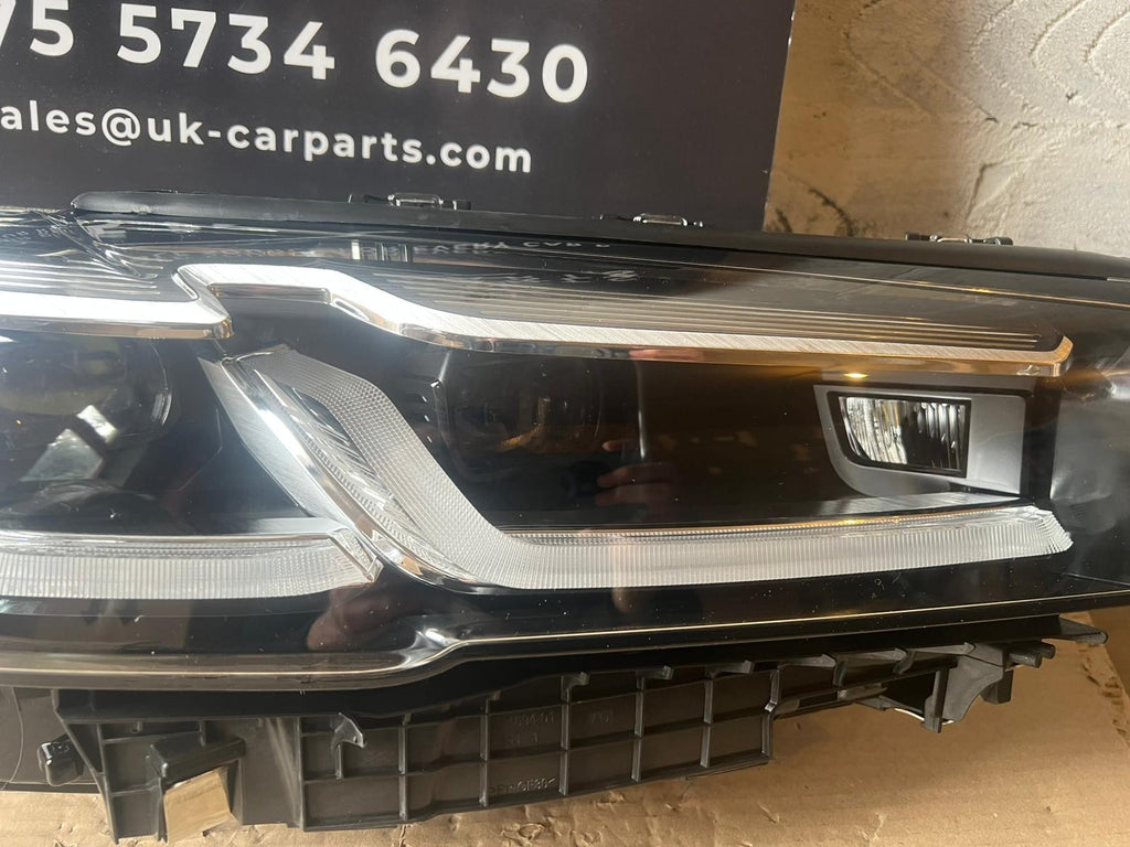 BMW 5 Series G30/G38 Driver Side Headlight 2021–2023 – Aftermarket