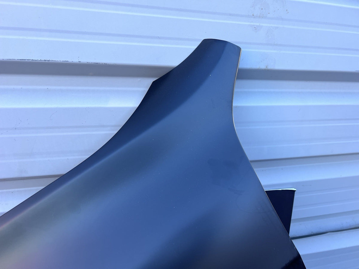 BMW X7 G07 2023- On Right front fender wing Brand New Aluminium