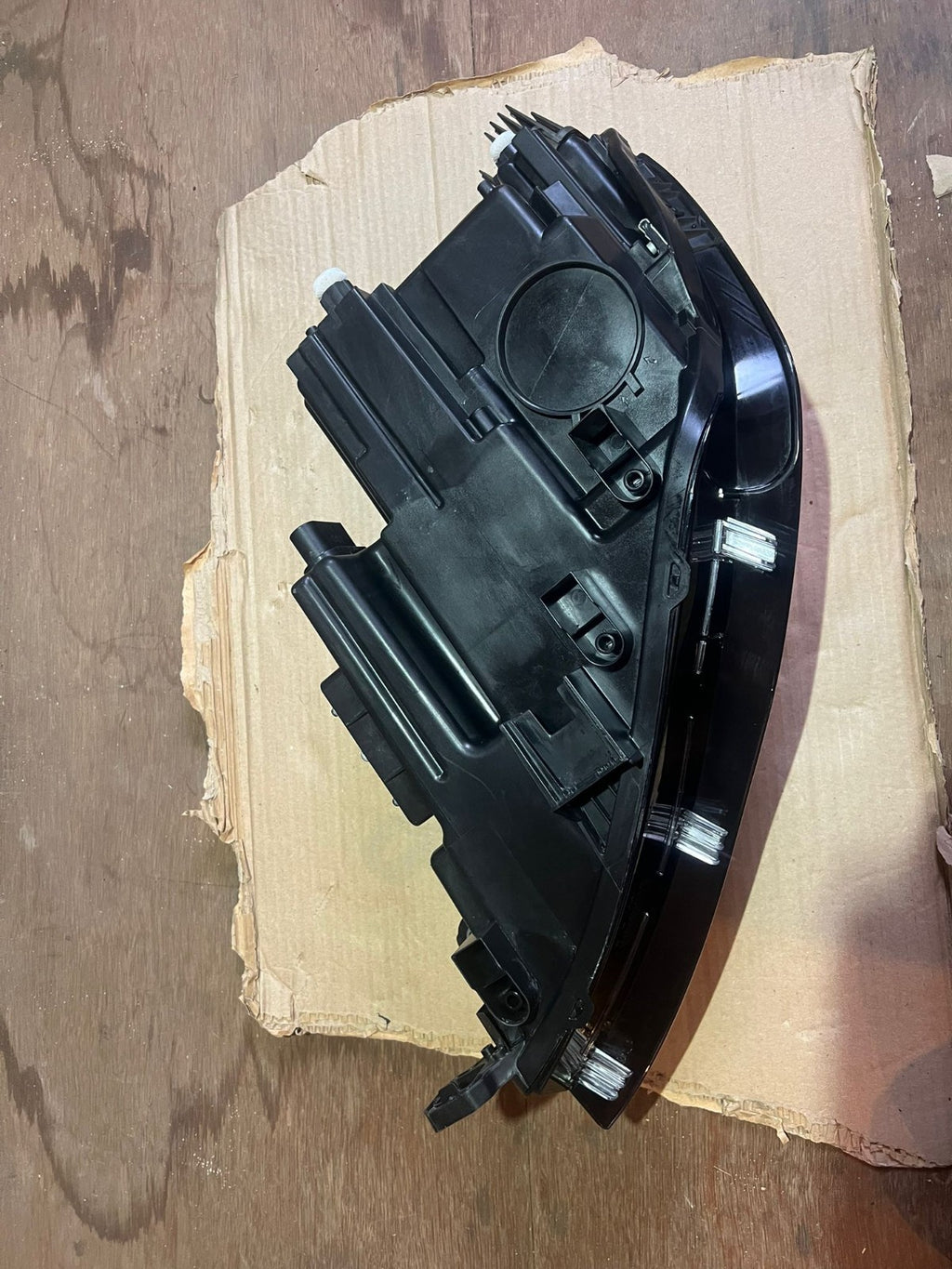 VW TIGUAN DRIVER SIDE FULL LED HEADLIGHT 2025 onwards  57G 941 036