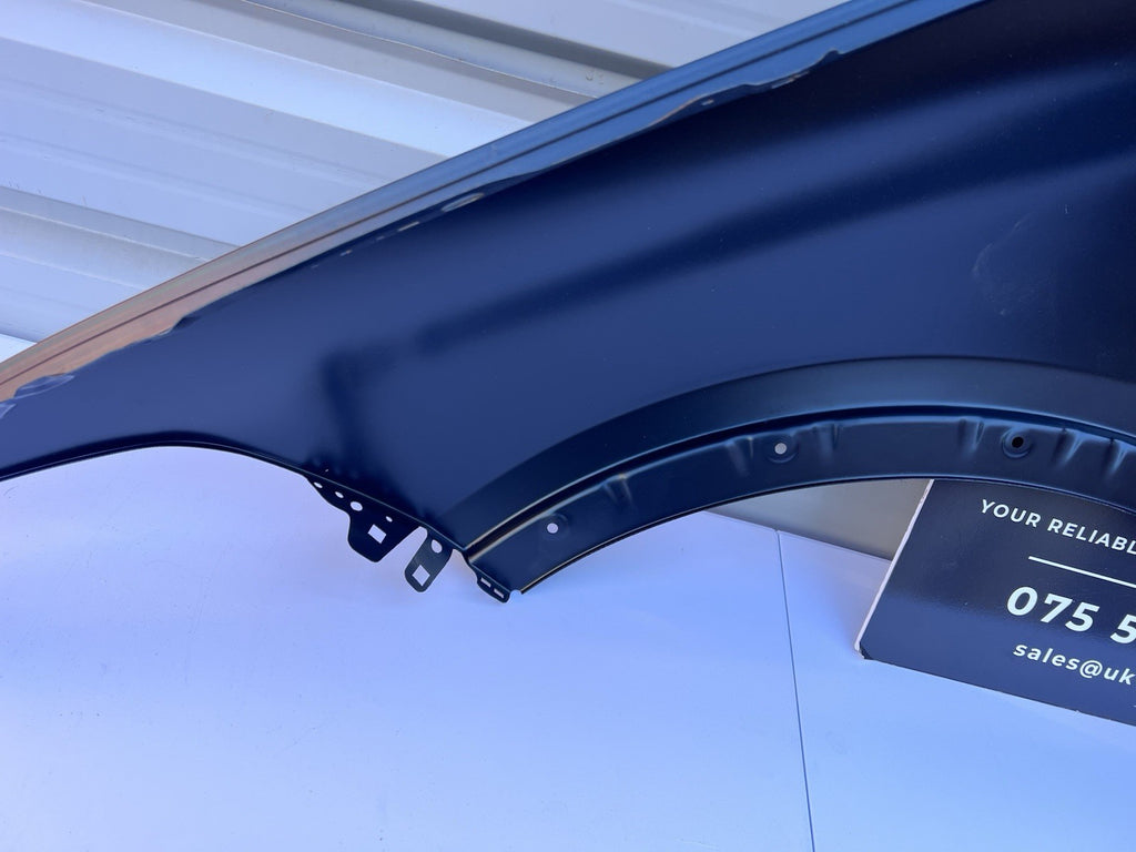 BMW X7 G07 2023- On Right front fender wing Brand New Aluminium