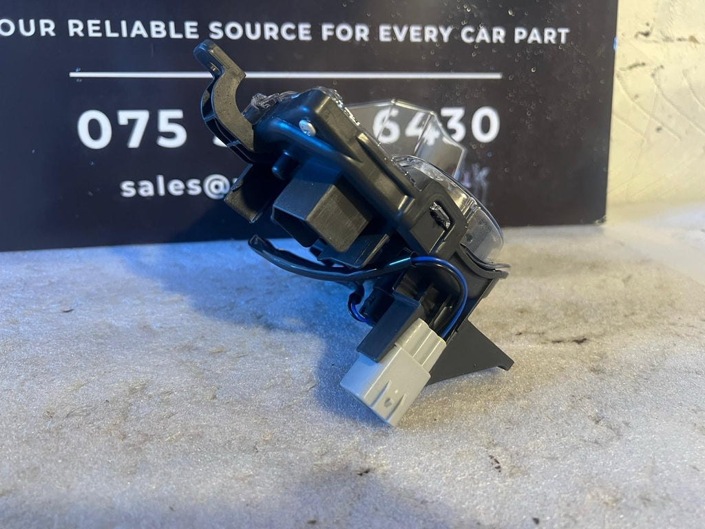 Lexus UX 250H Front Fog Light Complete LED Bulb Right side Genuine 2022-2025