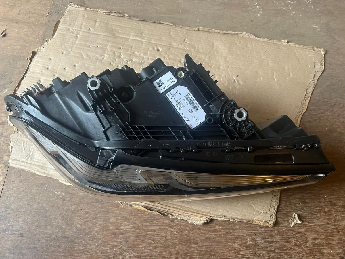 BMW 5 Series G30/G38 Driver Side Headlight 2021–2023 – Aftermarket