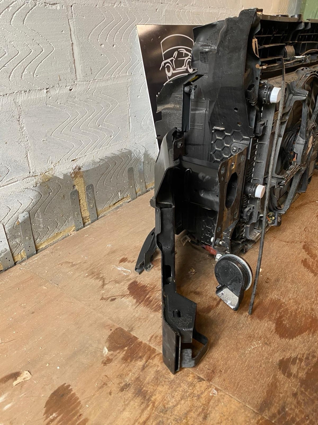VW Tiguan 2025 TSI 2L Complete Front Rad Pack With Slam Panels