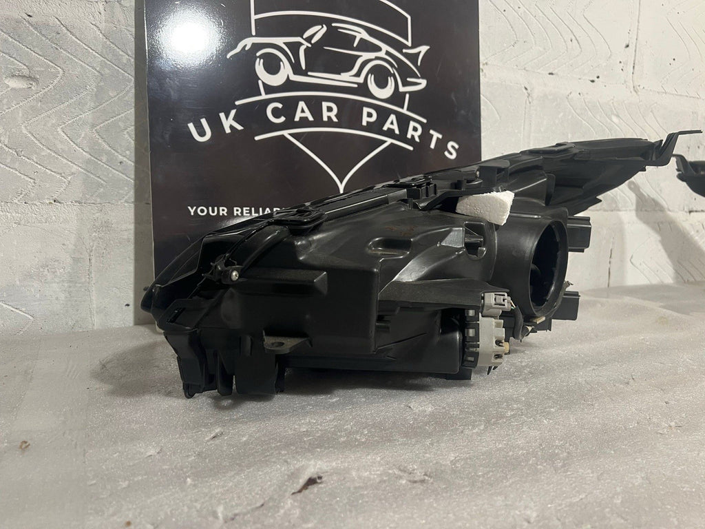 LEXUS NX 300H 2014-2018 FRONT HEADLIGHT RIGHT DRIVER SIDE GENUINE