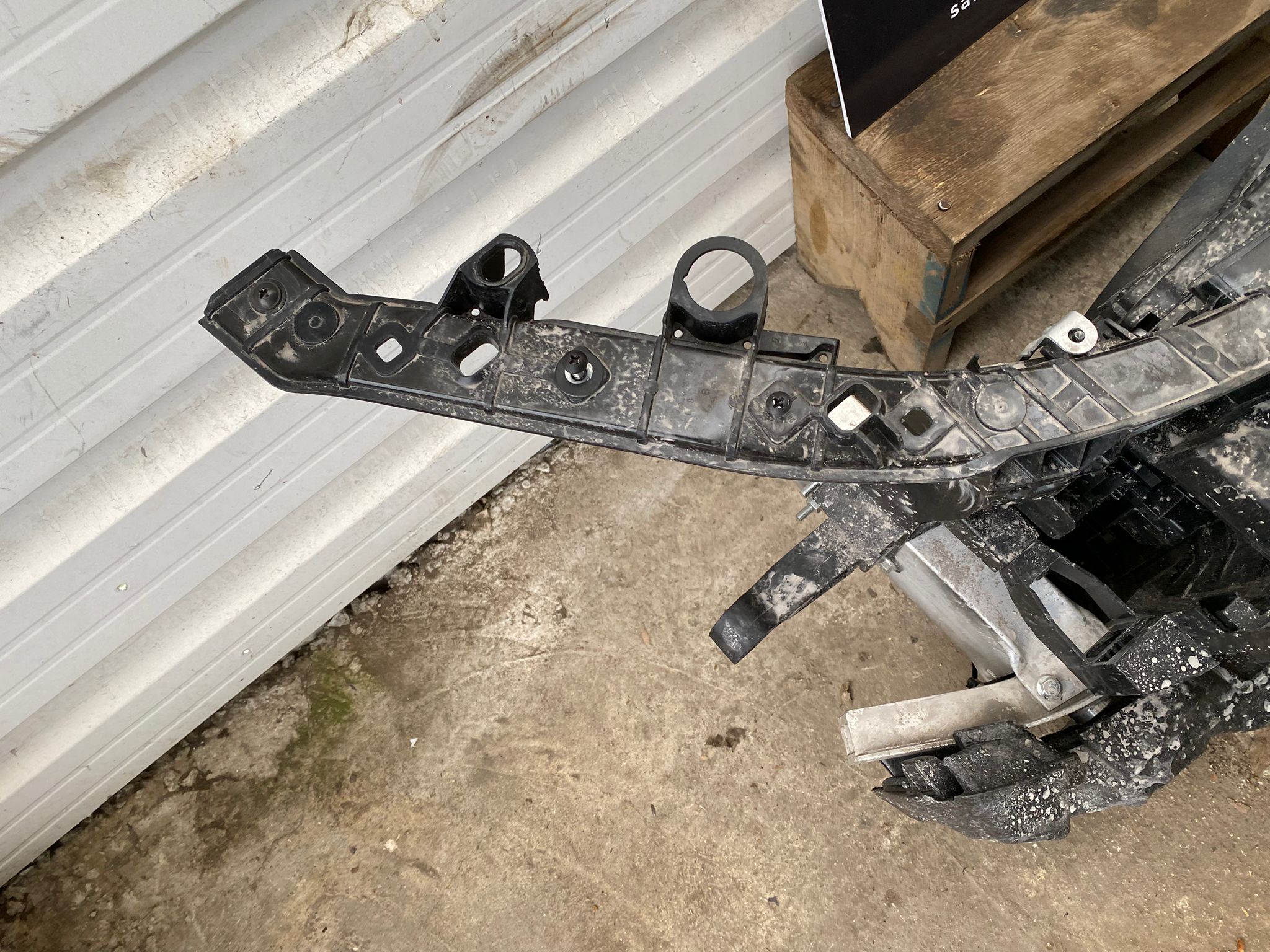 Mercedes Benz EQB W243 2021-2025 Complete Rad Pack With Slam Panel Genuine