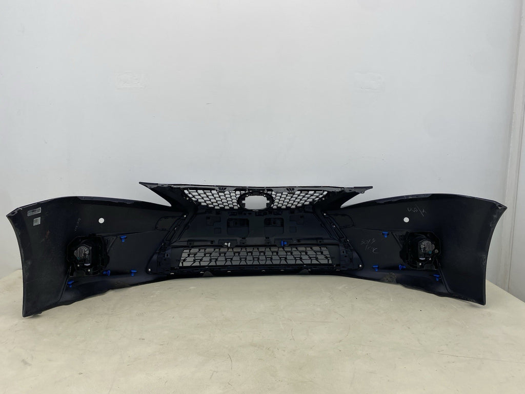 LEXUS CT200H COMPLETE FRONT BUMPER WITH GRILL& FOGLIGTHS 2018-2023