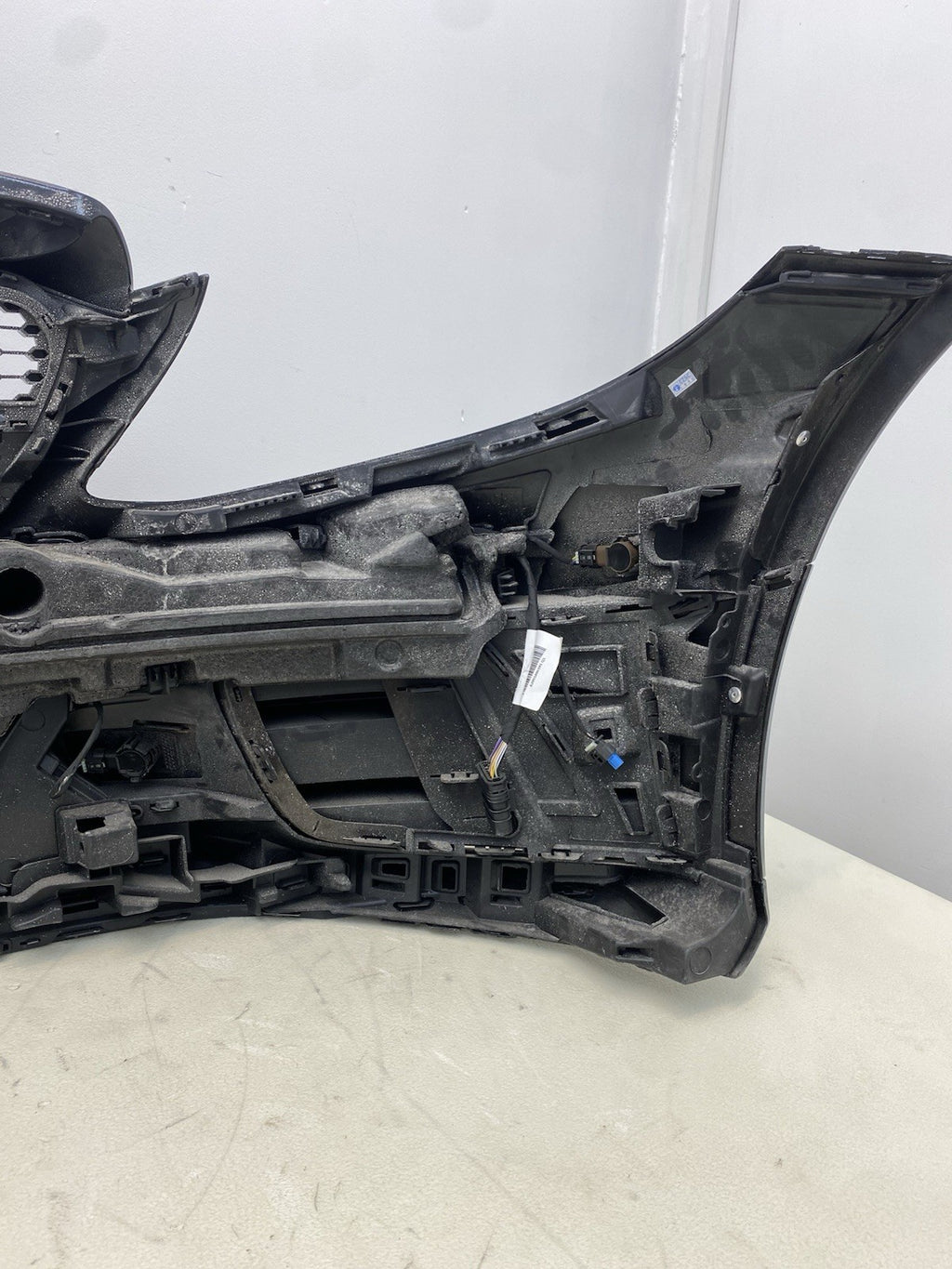 MERCEDES  W205 AMG LINE COMPLETE FRONT BUMPER WITH WIRING &SENSORS 2018 -2021