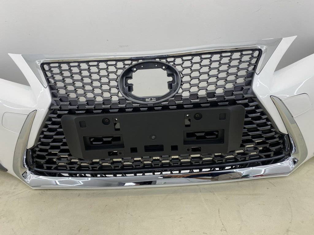 LEXUS CT200H COMPLETE FRONT BUMPER WITH GRILL& FOGLIGTHS 2018-2023