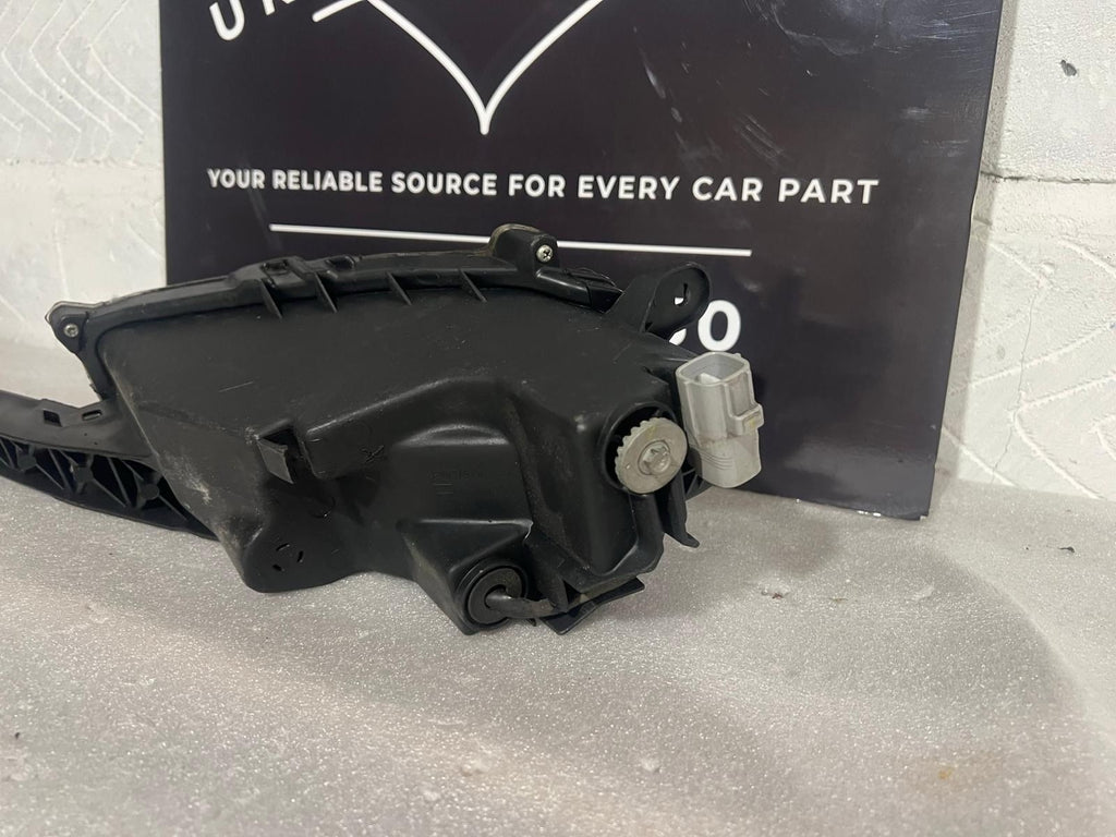 Lexus NX 300h 2014-2017 Front Right LED Fog Lamp / Driver Side Genuine