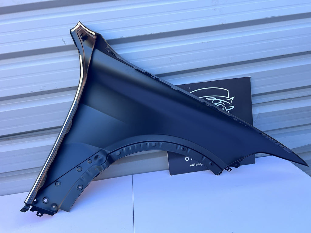 BMW X7 G07 2023- On Right front fender wing Brand New Aluminium