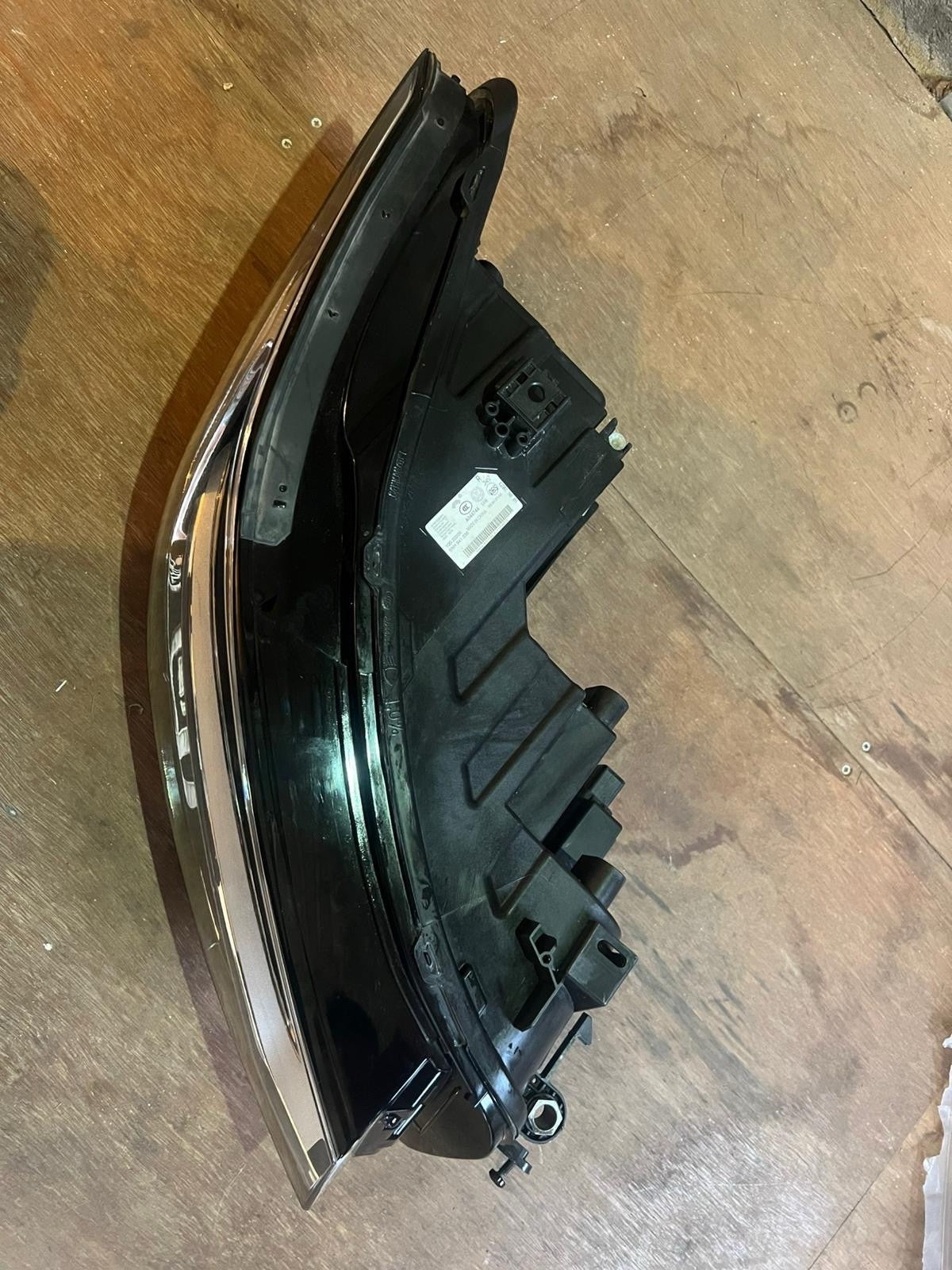 VW VOLKSWAGEN TIGUAN RIGHT DRIVER SIDE LED HEADLIGHT 2020-2024 5NC941036