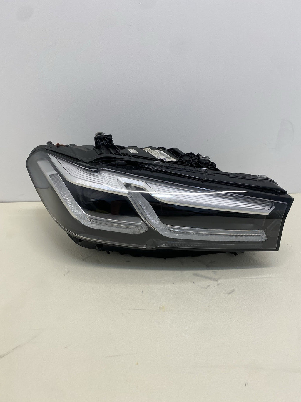 BMW G30 G31 G38 DRIVER SIDE HEADLIGHT LED COMPLETE WITH MODULE 2018-2023 GENUINE