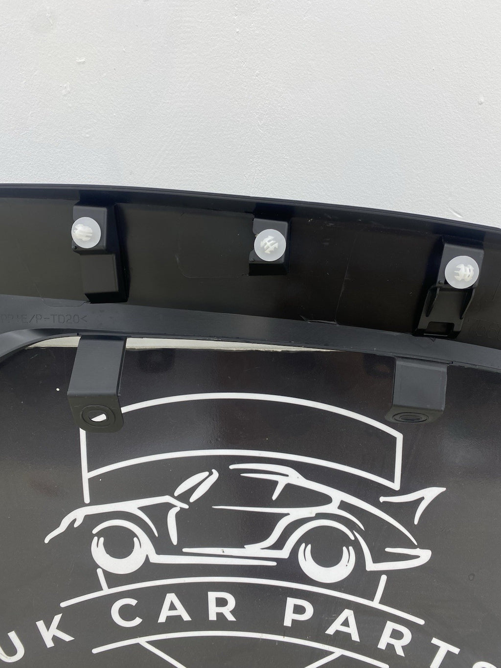 LEXUS UX 250H FRONT LEFT WHEEL ARCH MOULDING  2019-2025 75602-76010