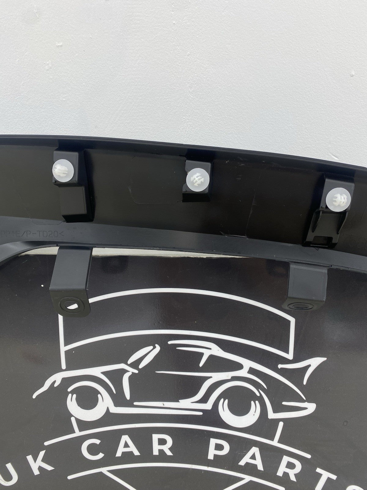 LEXUS UX 250H FRONT LEFT WHEEL ARCH MOULDING  2019-2025 75602-76010