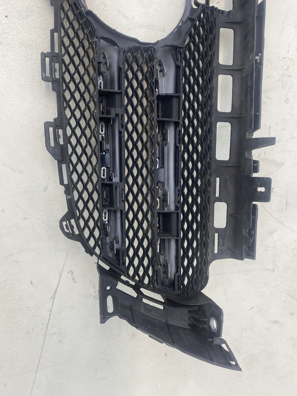 Mercedes E Class W213 Front Bumper Main Grill 2016 TO 2020 A2138880223 Genuine