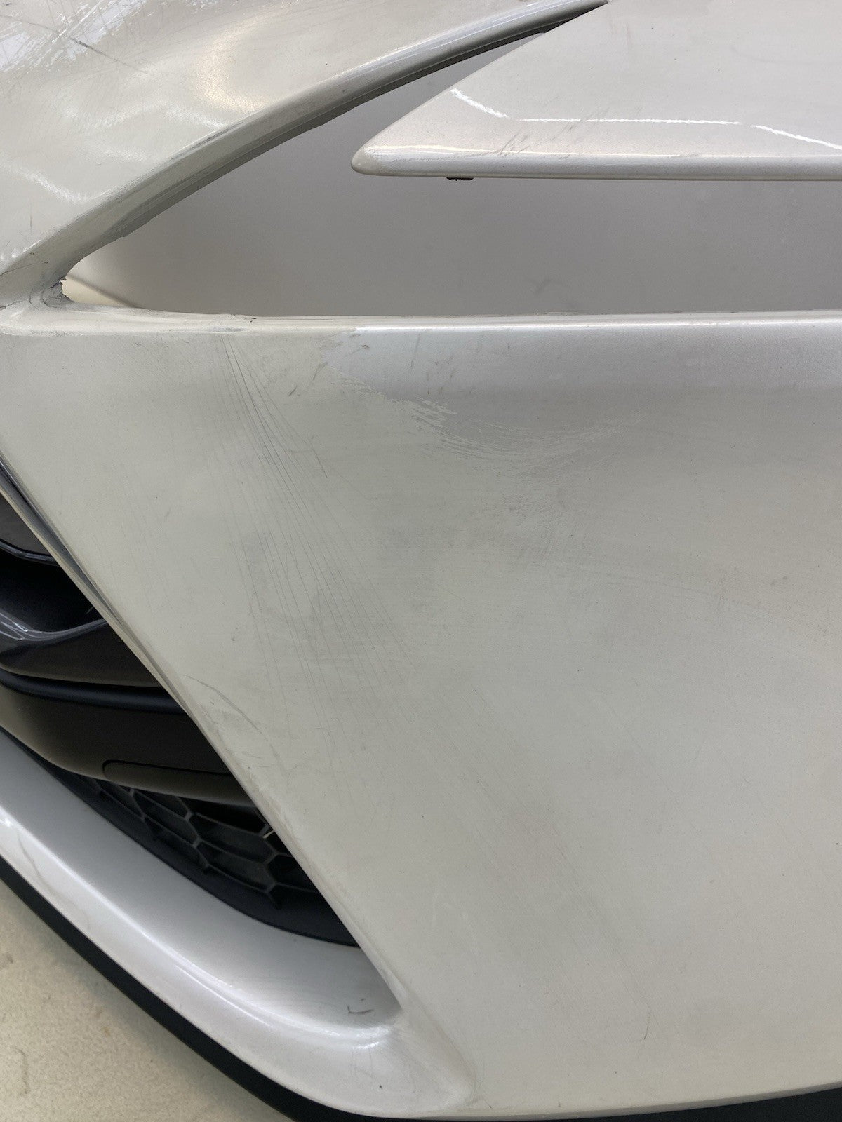 LEXUS NX 300H COMPLETE FRONT BUMPER WITH GRILL GENUINE 2014-2018