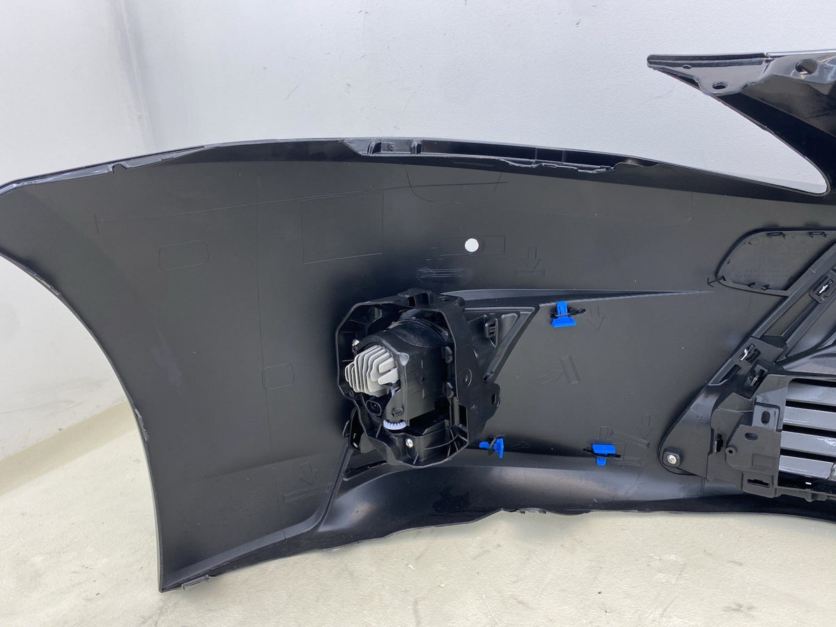 LEXUS CT200H COMPLETE FRONT BUMPER WITH GRILL & fog lights 2013-2017