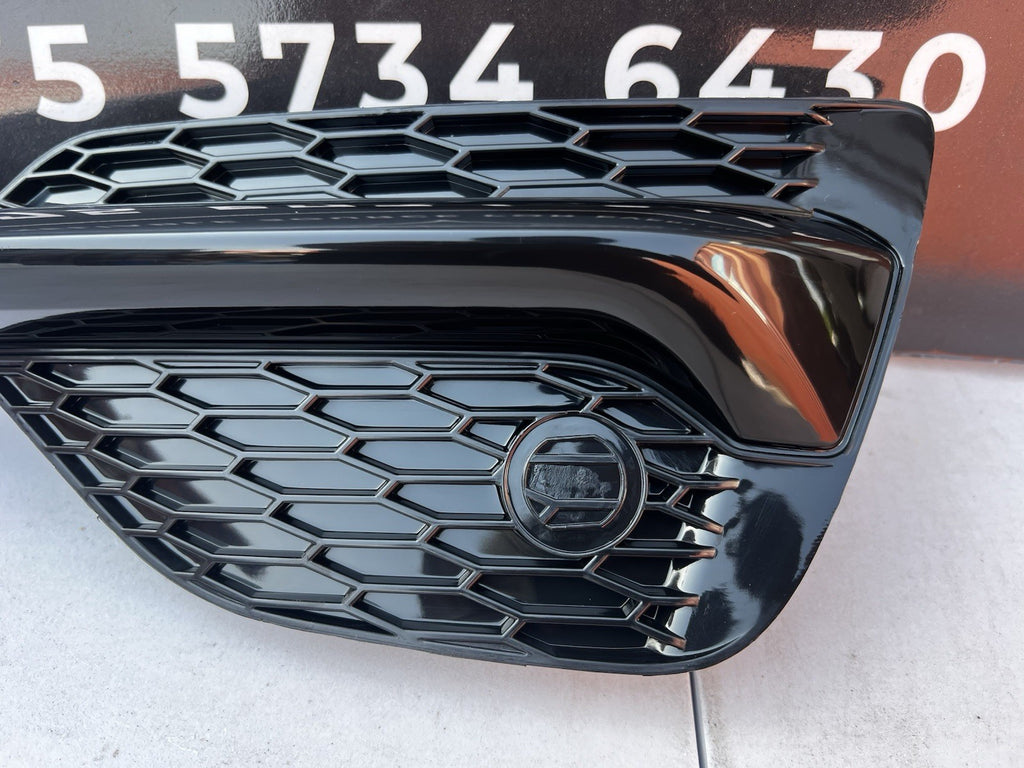 NISSAN QASHQAI J11 2014-2021 FRONT RIGHT FOG LIGHT GRILL COVER TRIM NEW NO HOLE