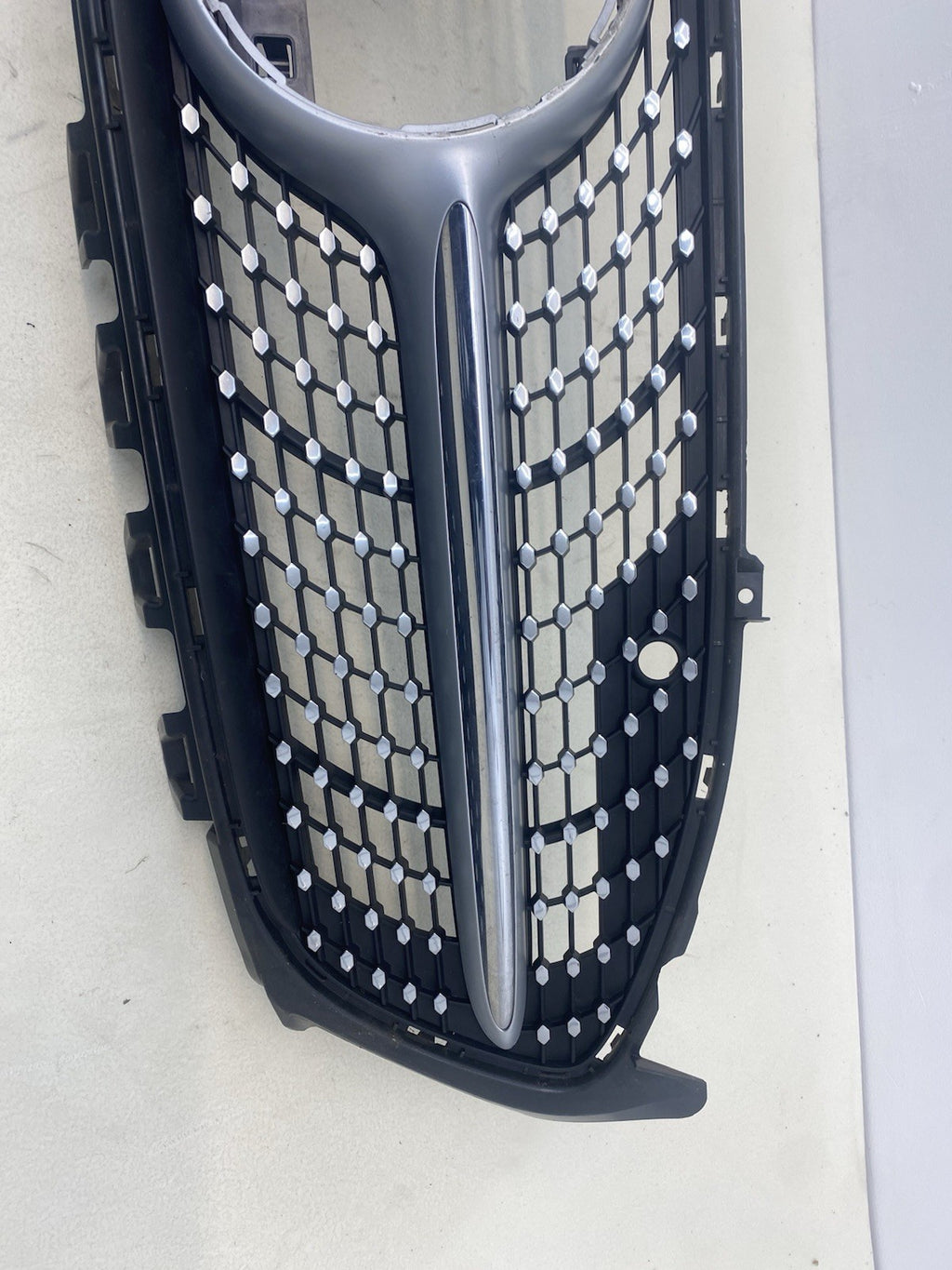 MERCEDES BENZ CLA 2019-2022 AMG W118 FRONT BUMPER MAIN GRILLE  A1188880000