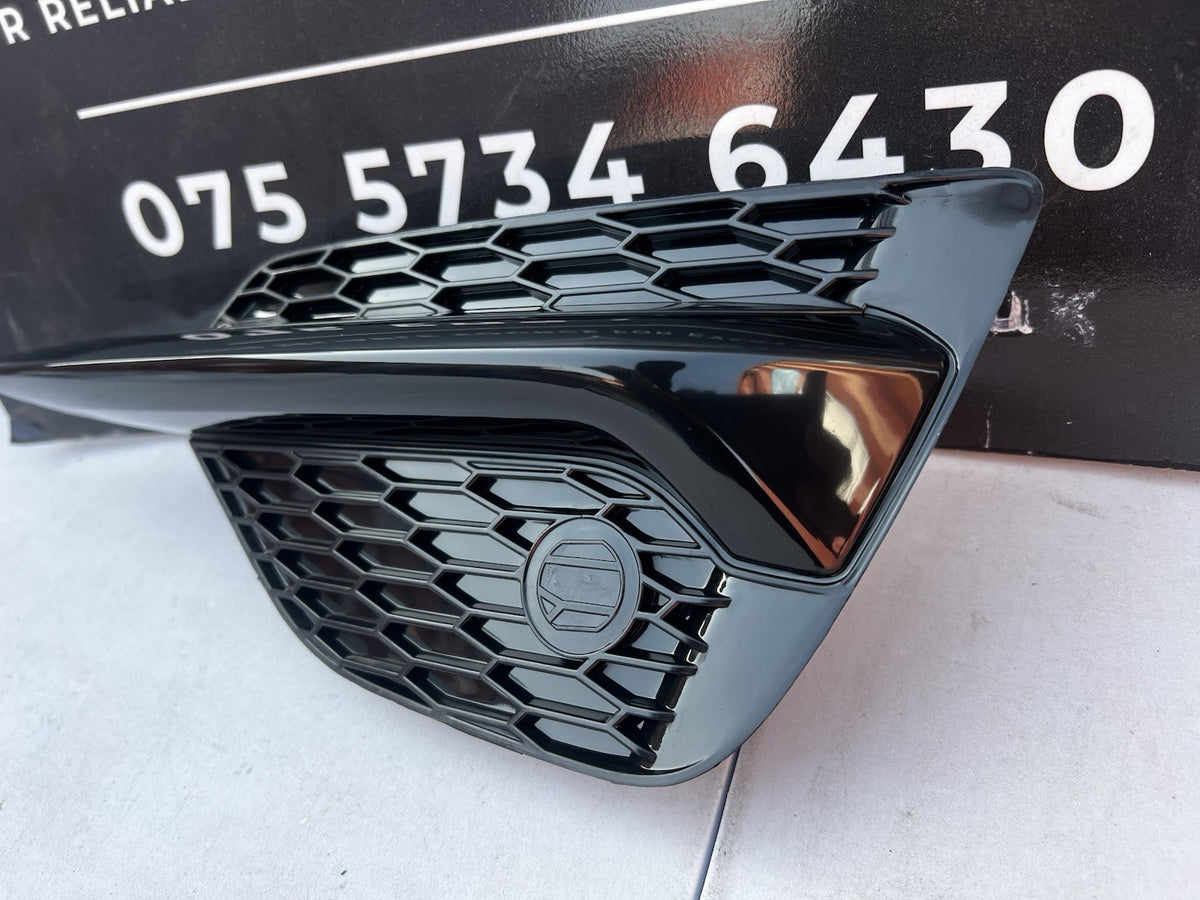 NISSAN QASHQAI J11 2014-2021 FRONT RIGHT FOG LIGHT GRILL COVER TRIM NEW NO HOLE