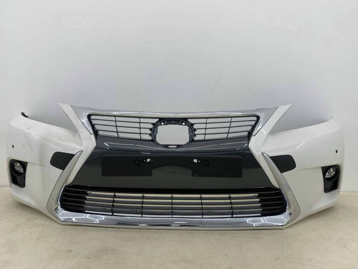 LEXUS CT200H COMPLETE FRONT BUMPER WITH GRILL & fog lights 2013-2017