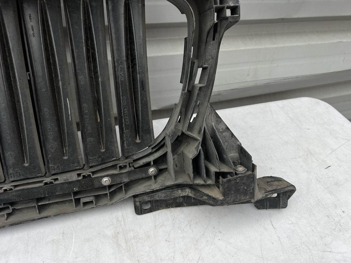 BMW X3 G01 X4 G02 2020-2024 Front Bumper Radiator Grille Active Air Shutter Comp