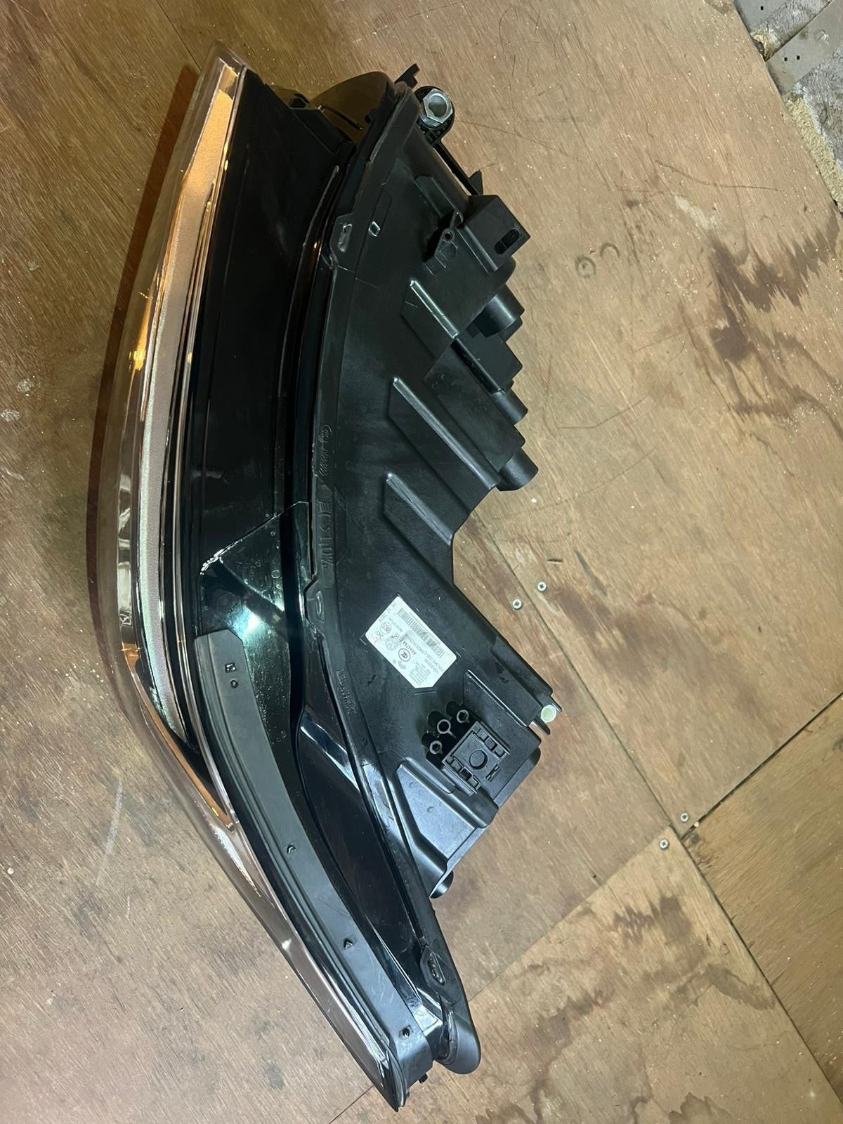 GENUINE VW TIGUAN 2020-2024 FRONT LEFT PASSENGER SIDE HEADLIGHT