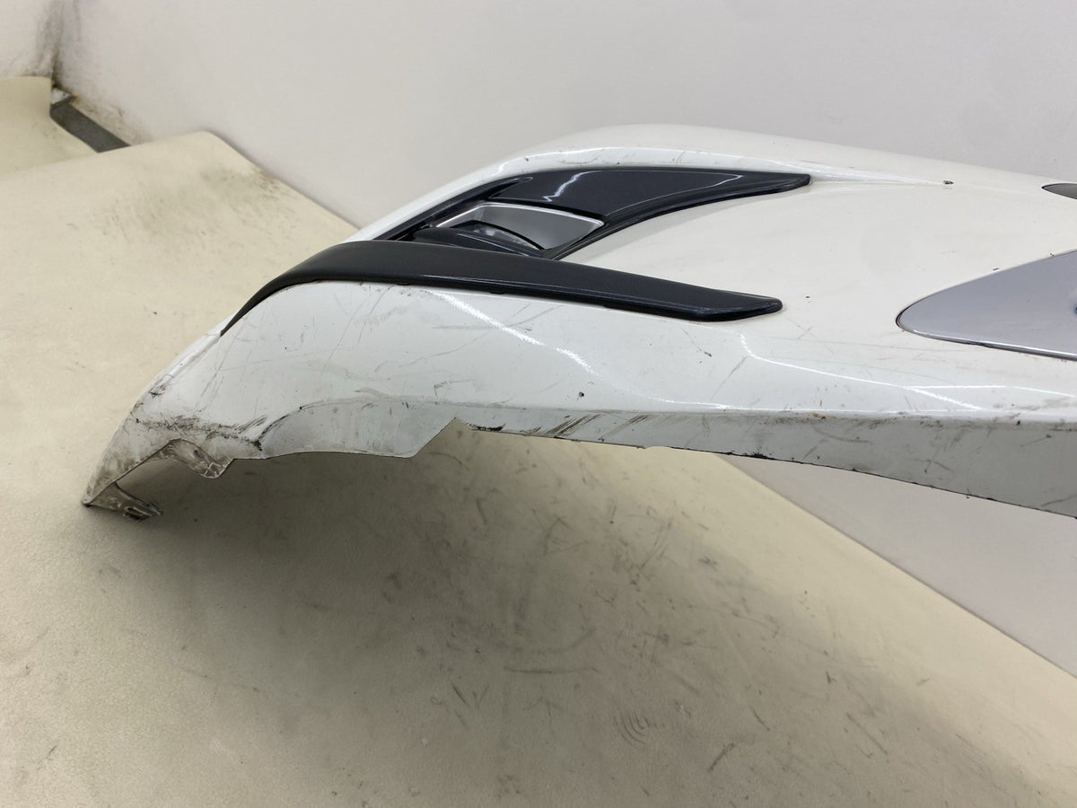 LEXUS CT200H COMPLETE FRONT BUMPER WITH GRILL& FOGLIGTHS 2018-2023
