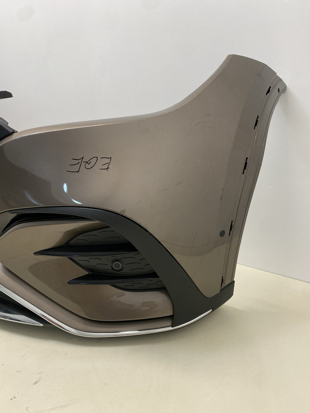 MERCEDES BENZ EQE 350+ SUV  X294 COMPLETE FRONT BUMPER WITH WIRE & Sensors 24-26