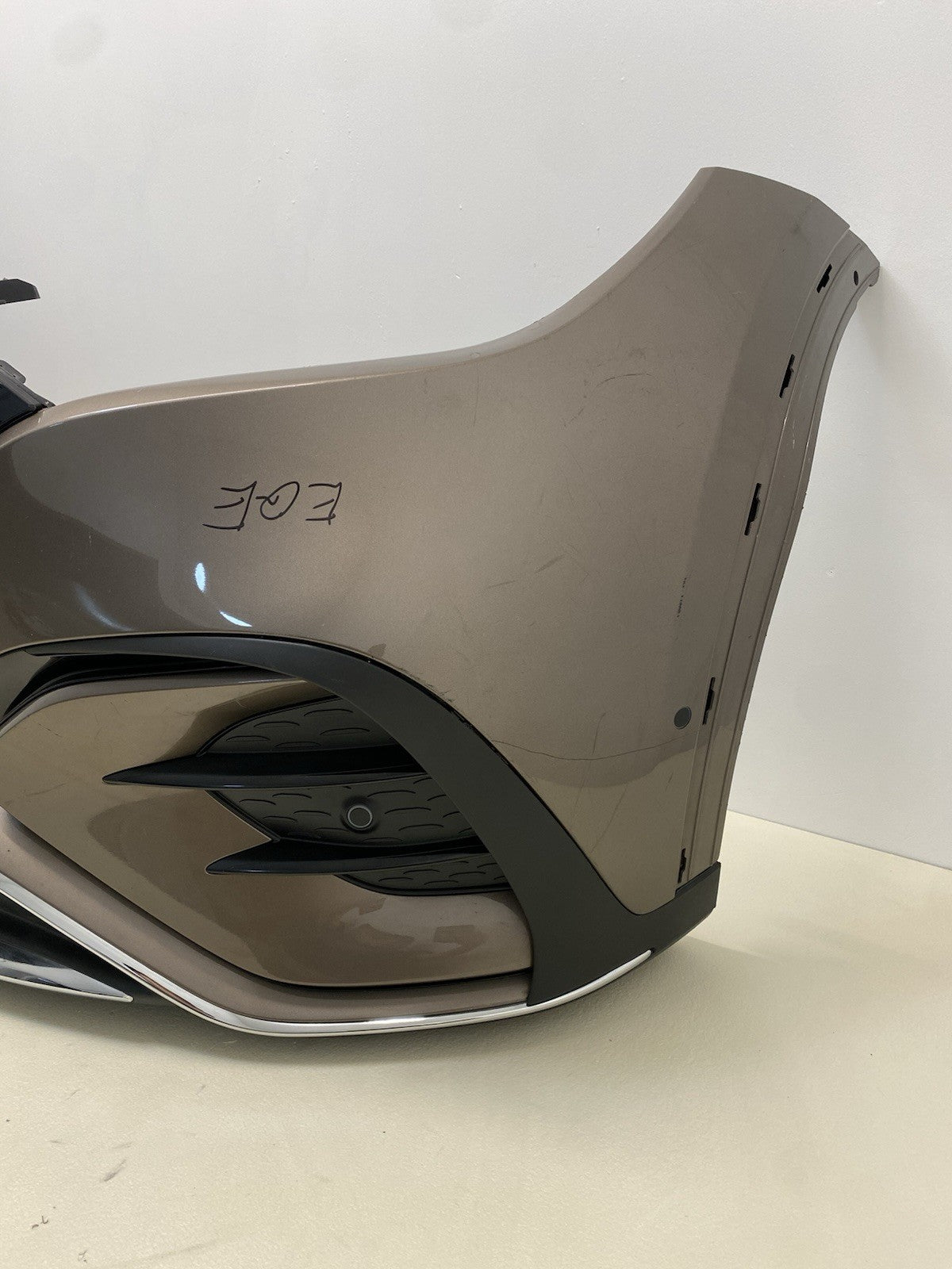MERCEDES BENZ EQE 350+ SUV  X294 COMPLETE FRONT BUMPER WITH WIRE & Sensors 24-26