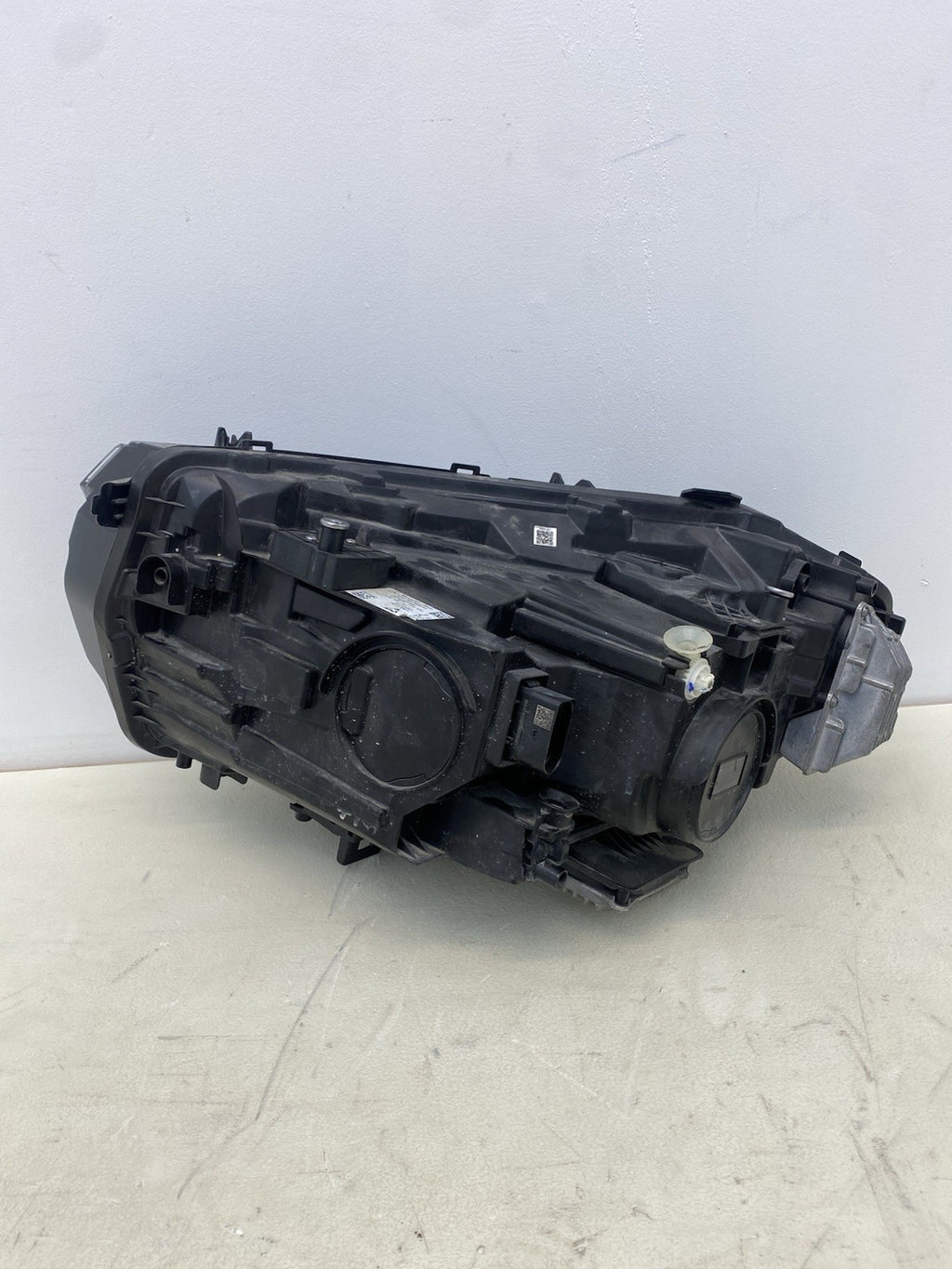 MERCEDES EQA EQB W243 DRIVER SIDE RIGHT LED HEADLIGHT 2022- 2026  A2439069400