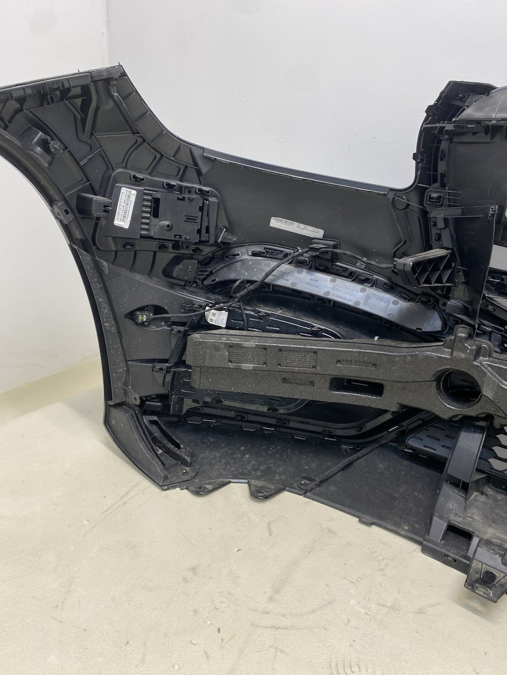 Mercedes Benz GLS X167 Facelift Complete Front Bumper With Wire & Sensor 2023-26