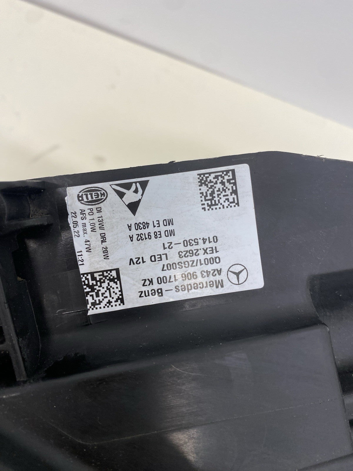 MERCEDES EQA EQB PASSENGER SIDE LEFT LED HEADLIGHT 2022-2026 GENUINE A2439063101