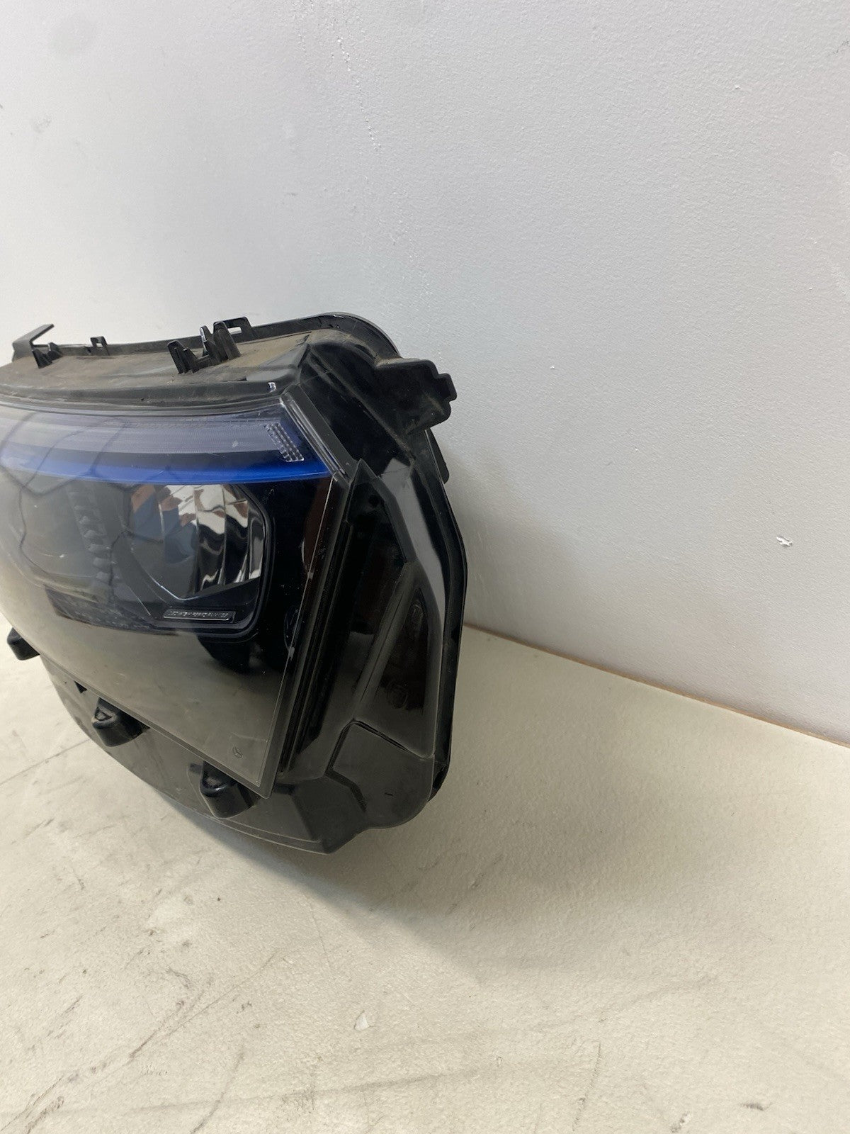 MERCEDES EQA EQB W243 DRIVER SIDE RIGHT LED HEADLIGHT 2022- 2026  A2439069400