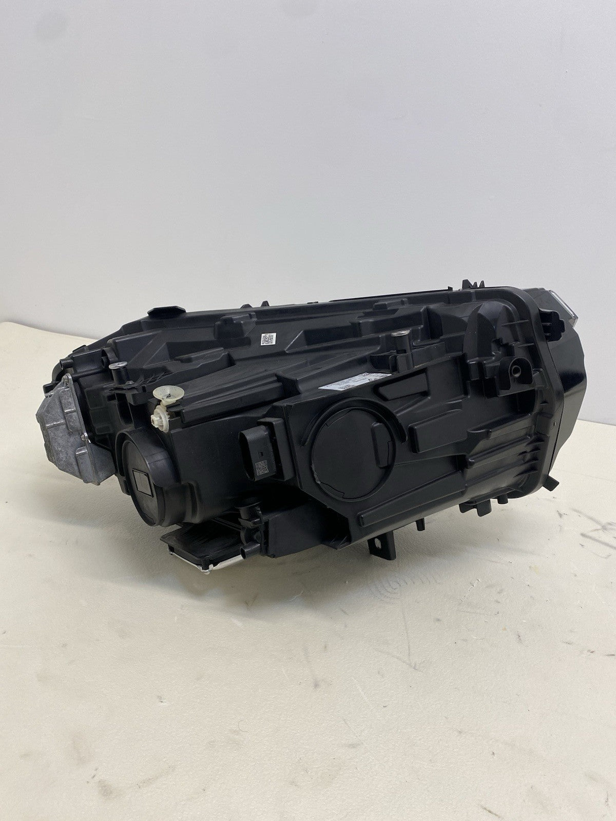 MERCEDES EQA EQB PASSENGER SIDE LEFT LED HEADLIGHT 2022-2026 GENUINE A2439063101
