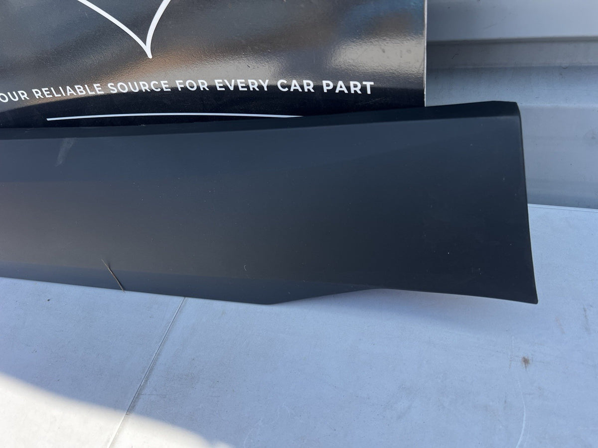 NISSAN QASHQAI REAR DOOR MOULDING TRIM DRIVER SIDE RIGHT 2022-24 828706UA5A NEW
