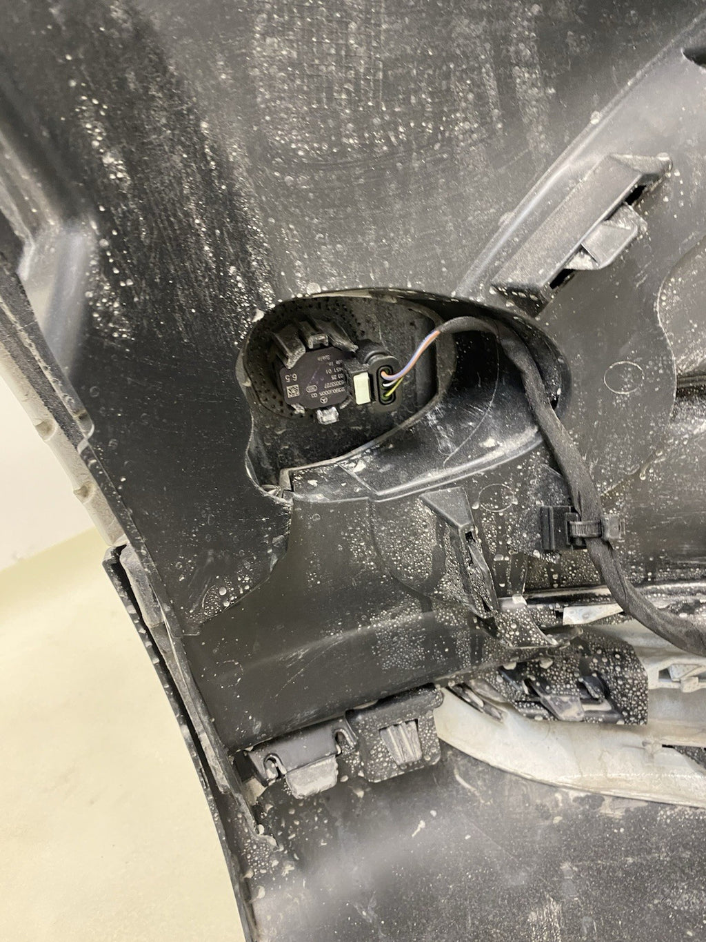 Mercedes Benz EQB AMG LINE W243 COMPLETE FRONT BUMPER WITH WIRE & SENSORS 24-ON
