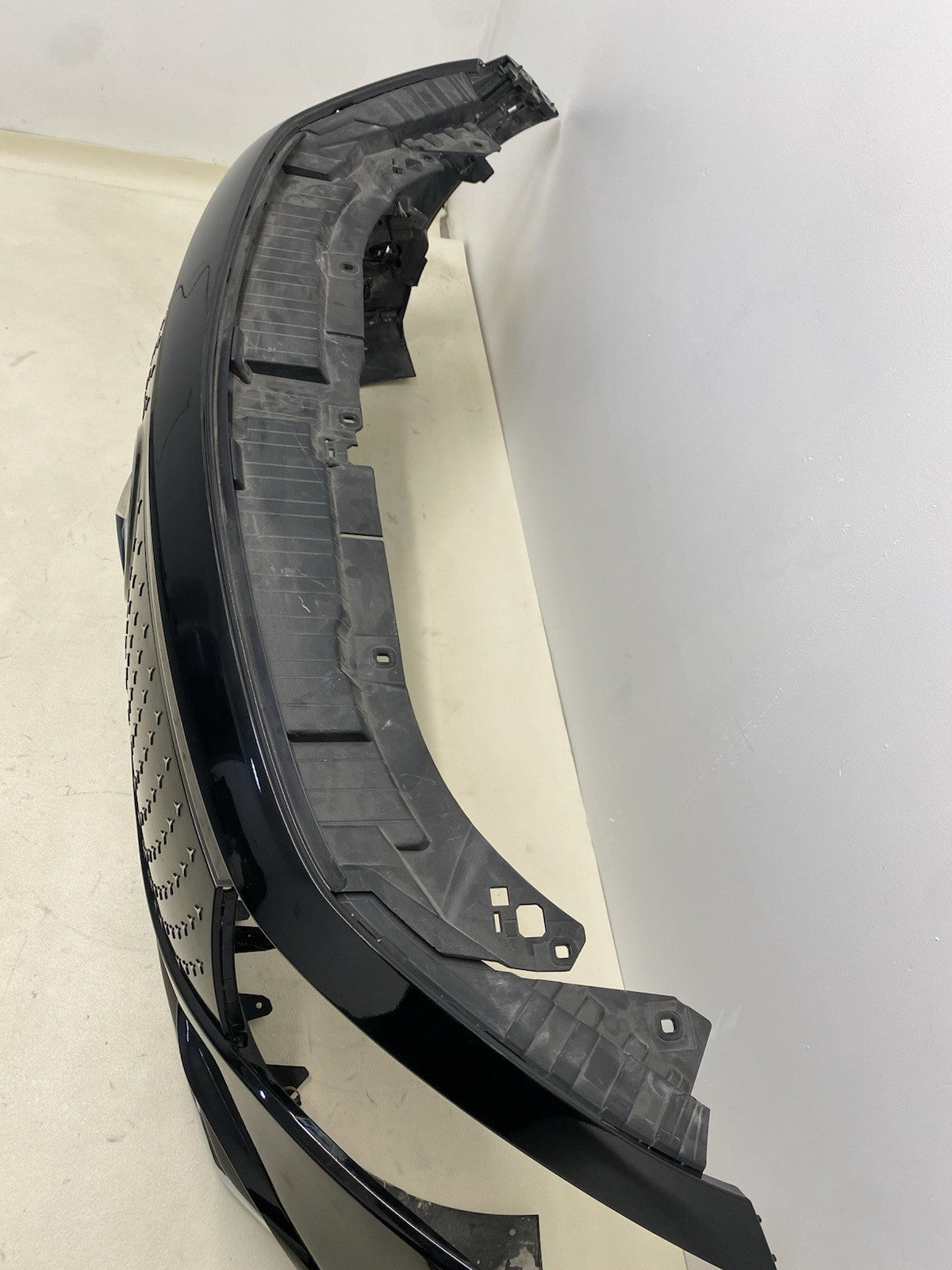 Mercedes Benz EQB AMG LINE W243 COMPLETE FRONT BUMPER WITH WIRE & SENSORS 24-ON