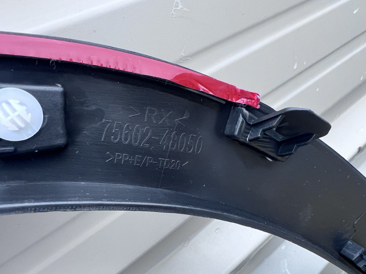 Lexus RX450h 2016–2022 Front Left Fender Wing Wheel Arch Moulding Brand New