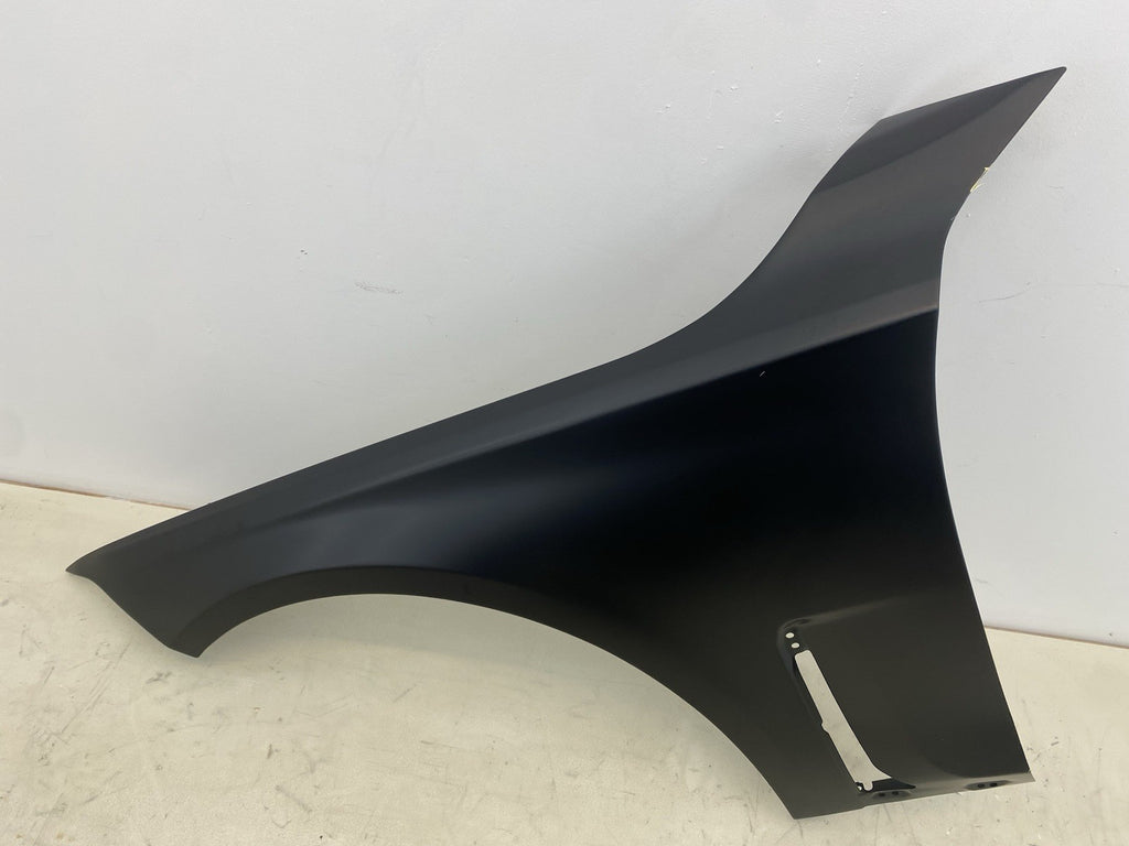bMW 7 series G12 Front Left Wing Panel Fender Passenger Side 2019-2022 Aluminium
