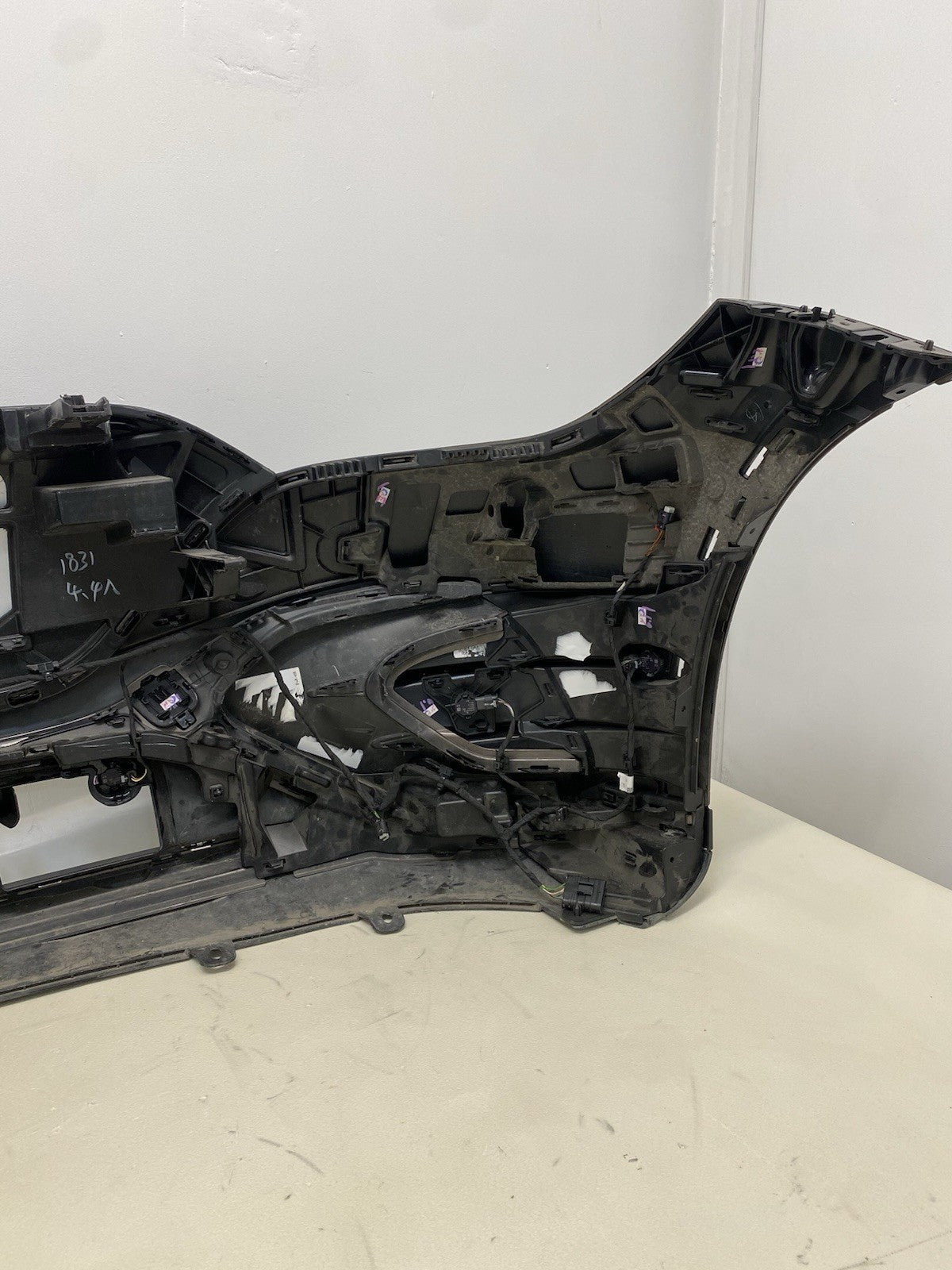 MERCEDES BENZ EQE 350+ SUV  X294 COMPLETE FRONT BUMPER WITH WIRE & Sensors 24-26