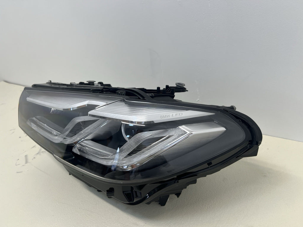 BMW G30 G31 G38 Passenger Side Complete Headlight 2018- 2023With Modules Genuine