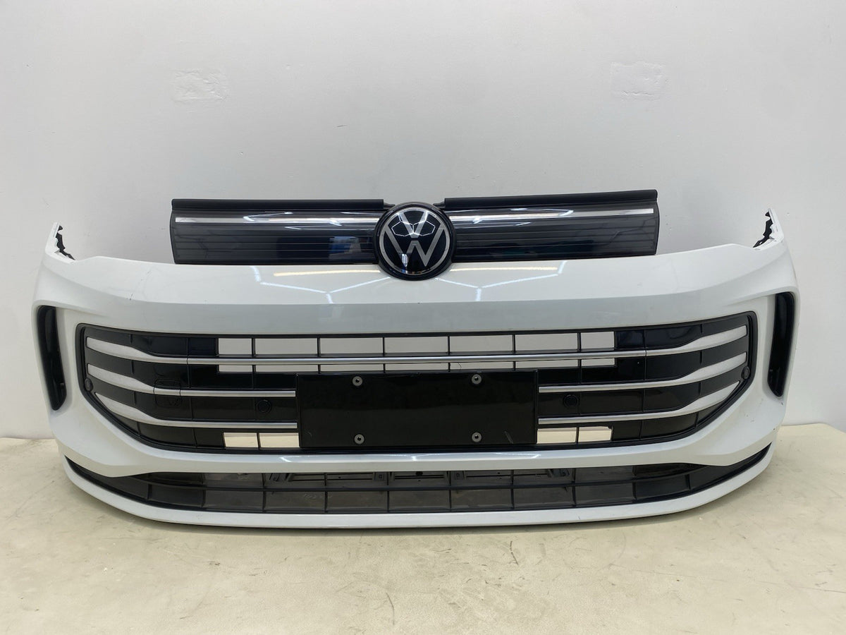 VOLKSWAGEN TIGUAN MK3 24-26 Complete Front Bumper In White With Sensors And Wire
